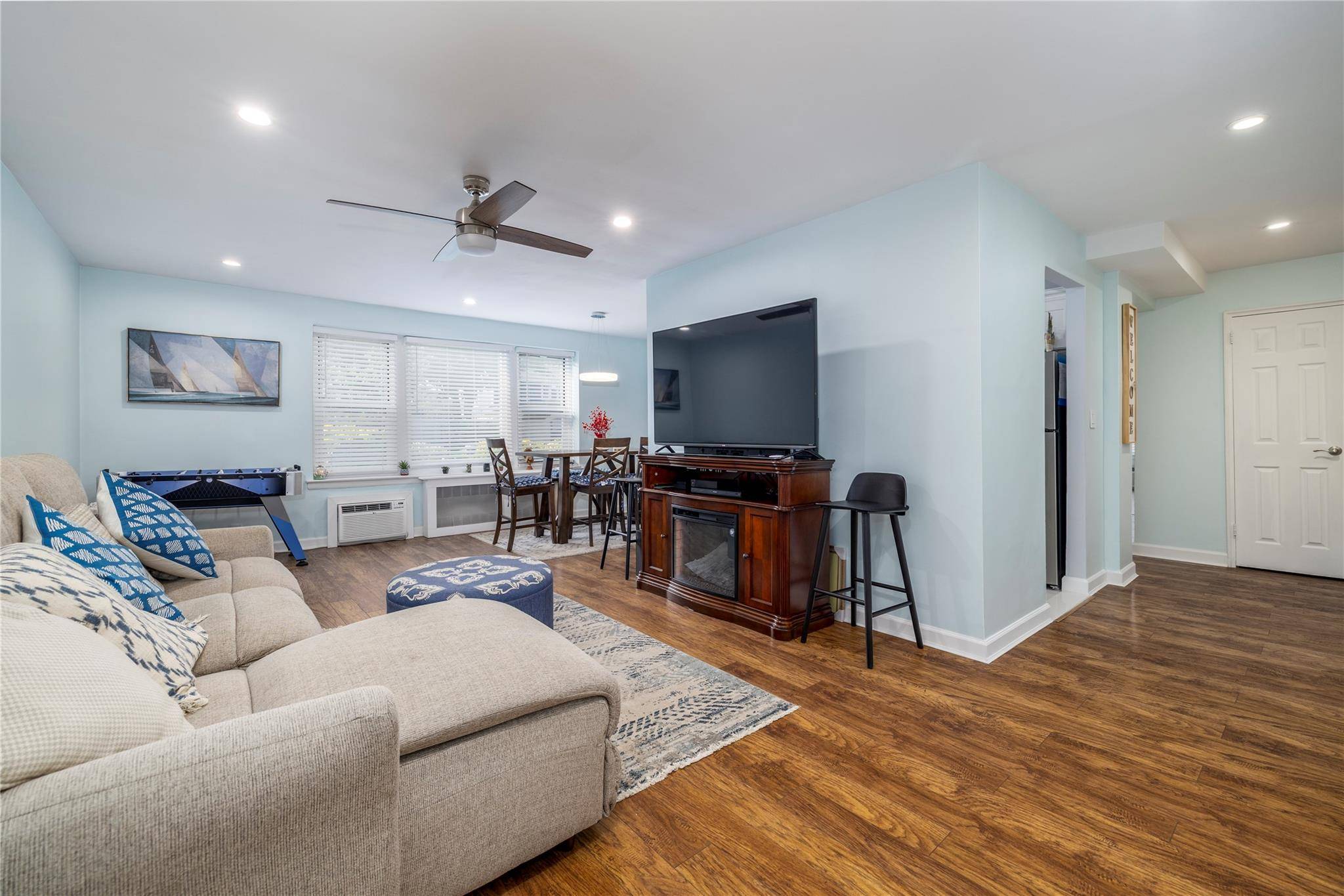 Freeport, NY 11520,250 W Merrick RD #1E
