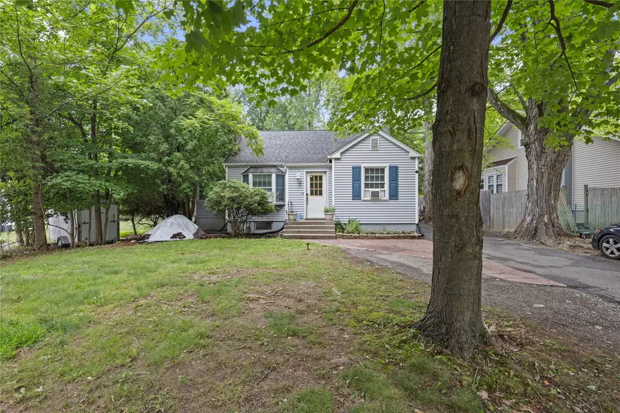 228 Saddle River RD, Airmont, NY 10952