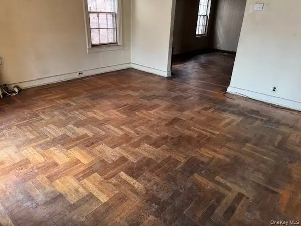 Whitestone, NY 11357,16-12 149th Street