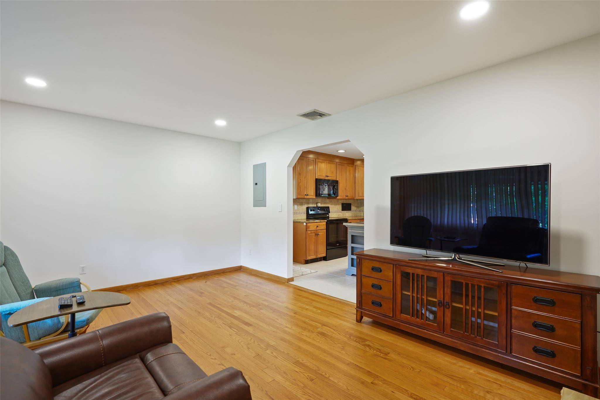Mahopac, NY 10541,112 Buckshollow RD