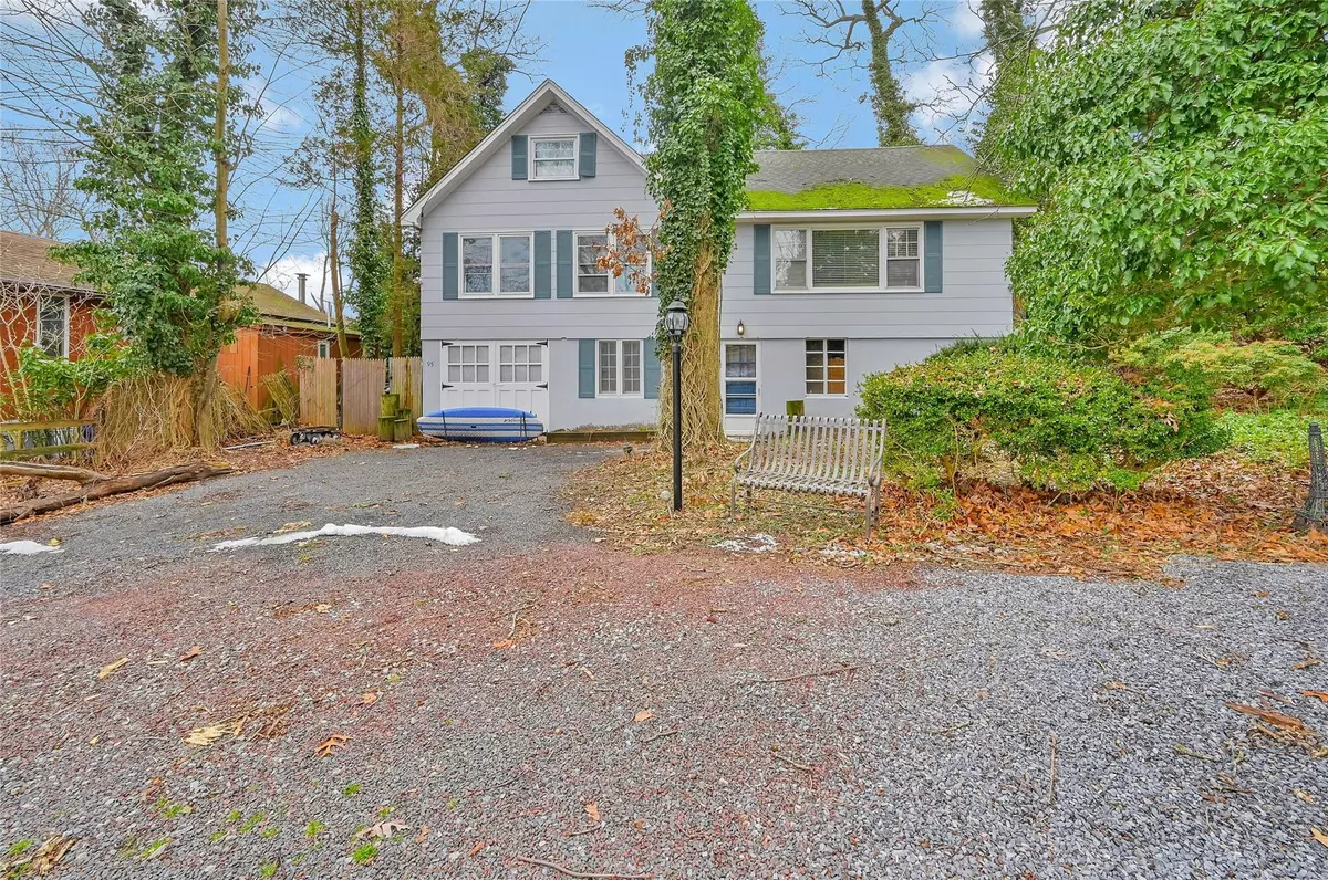 Wading River, NY 11792,95 Cedar RD