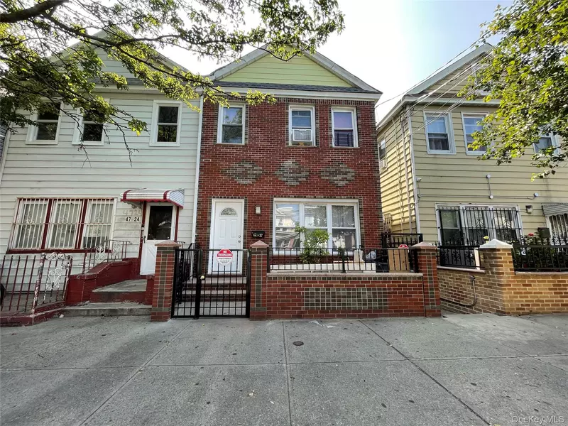4722 98th ST, Corona, NY 11368