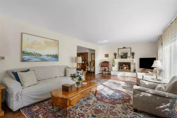 Purchase, NY 10577,6 Century Ridge RD