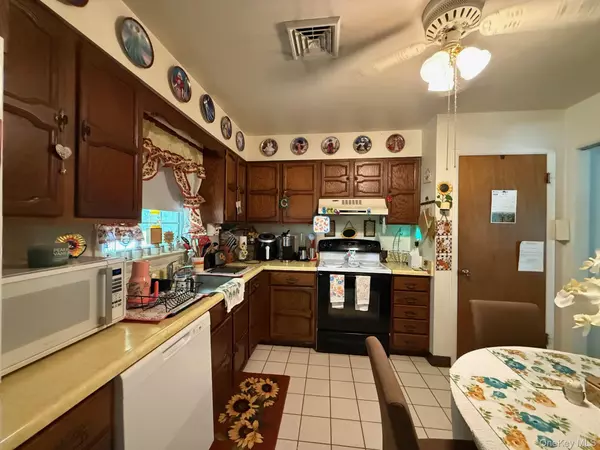 Amenia, NY 12501,51 Depot Hill RD