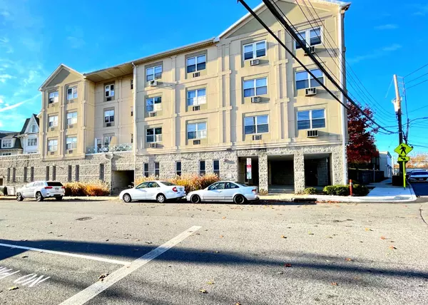 400 Mount Pleasant AVE #2B, Mamaroneck, NY 10543