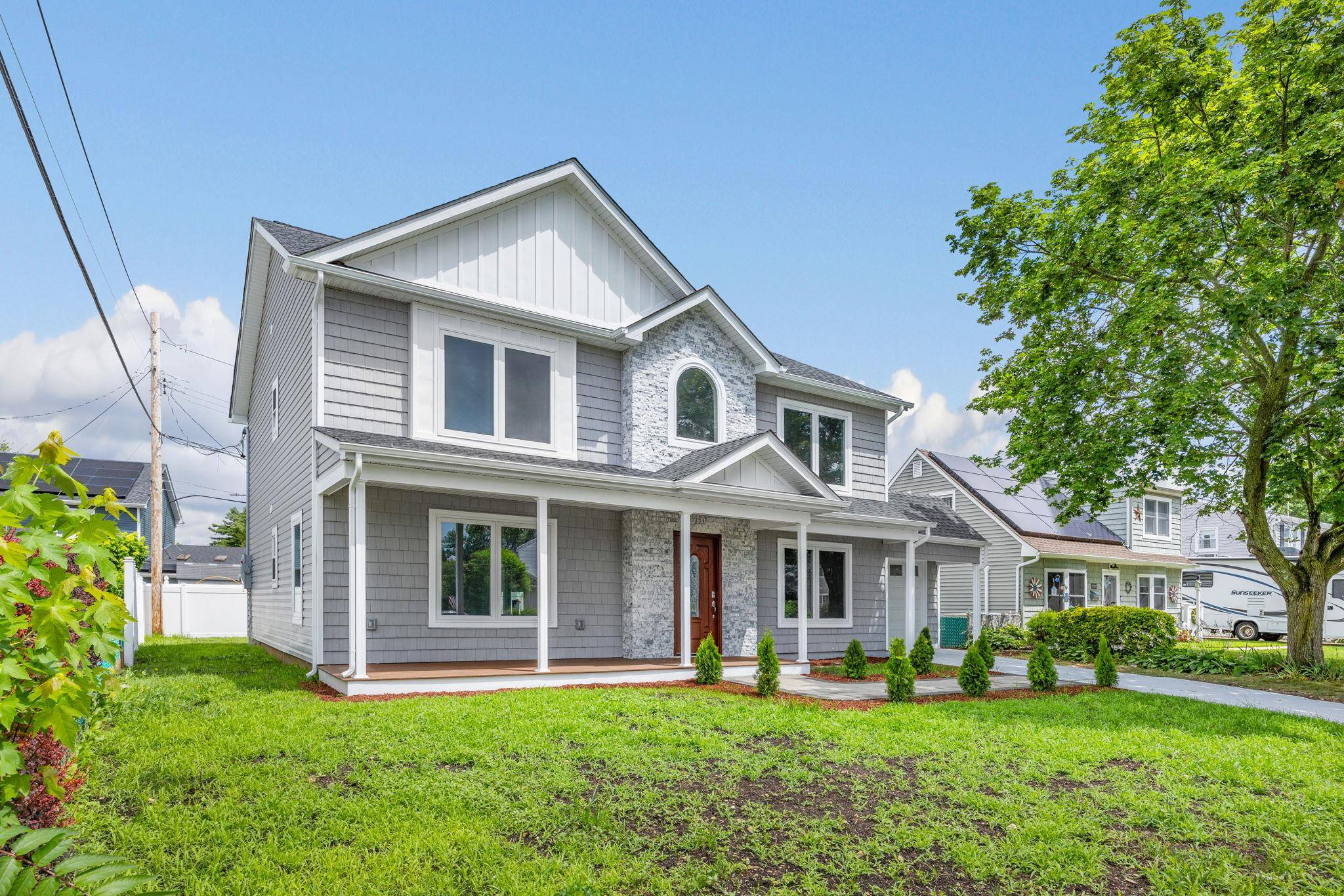 Levittown, NY 11756,39 Stirrup LN