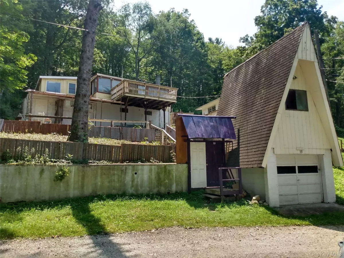 Middletown, NY 10940,35 Lake Claire DR