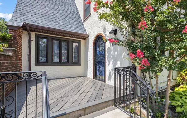 Queens Village, NY 11428,22233 93rd AVE