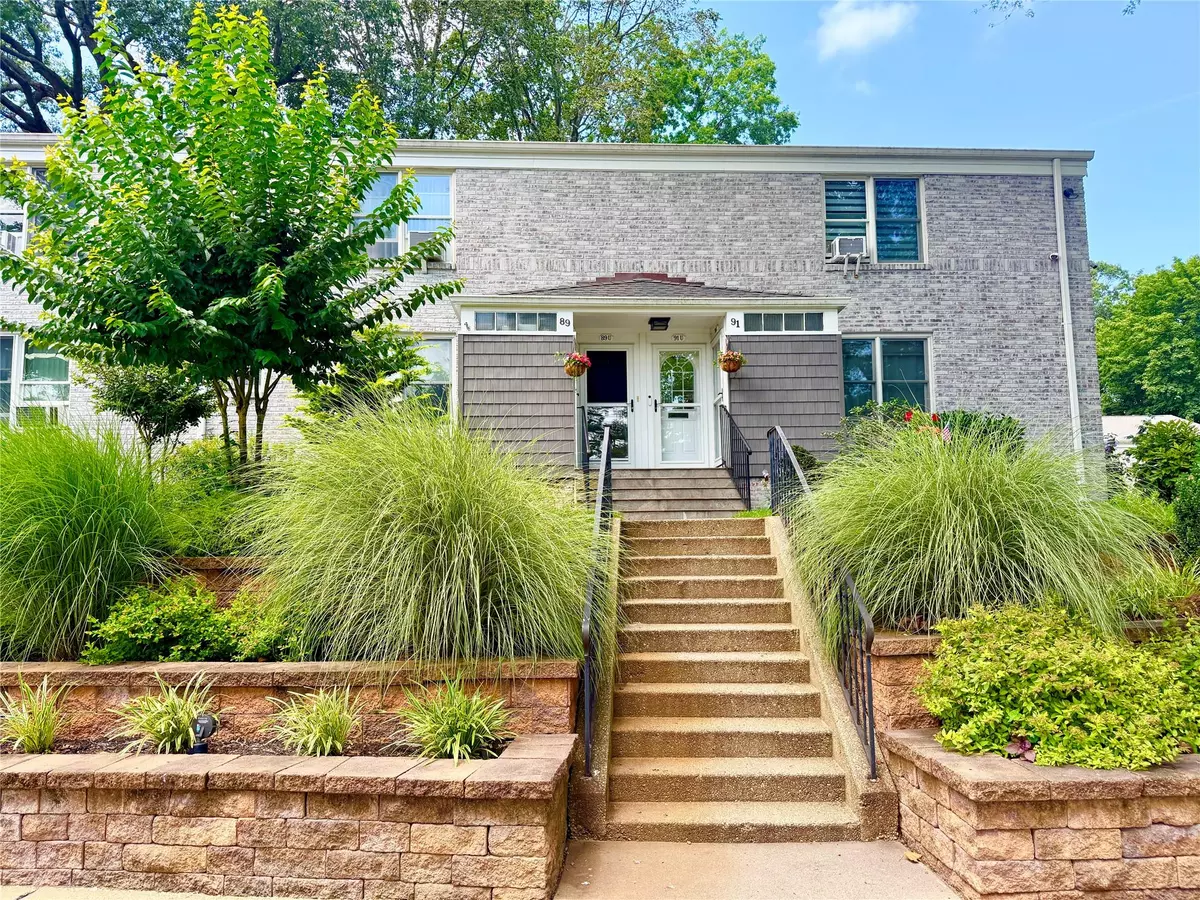 Glen Cove, NY 11542,89U Glen Keith RD #89U