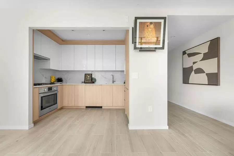 40-22 61st street #2F, Woodside, NY 10377