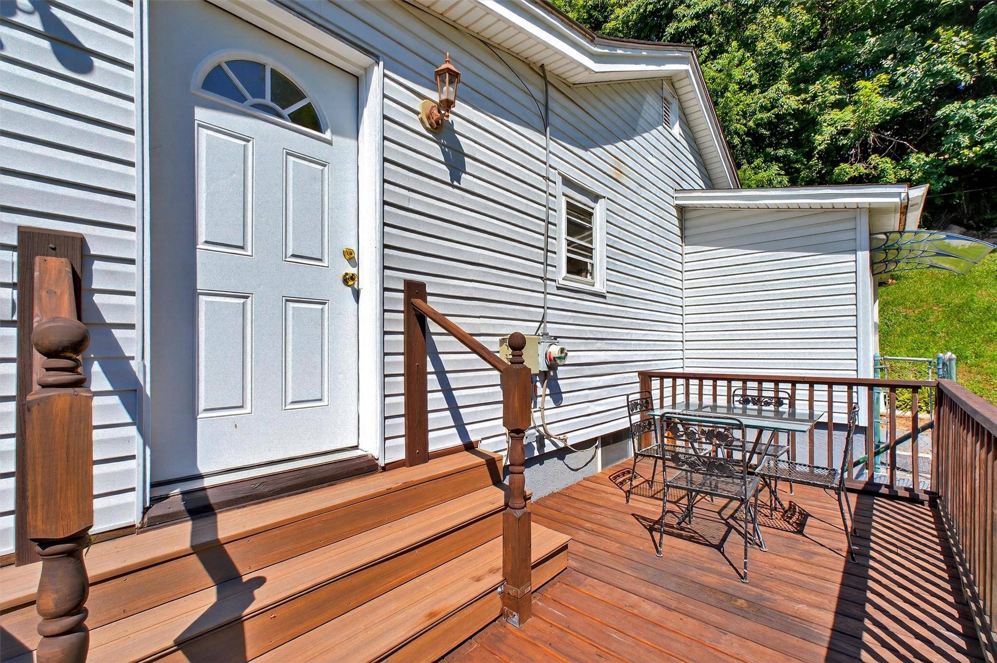 Ossining, NY 10562,92 Dale AVE