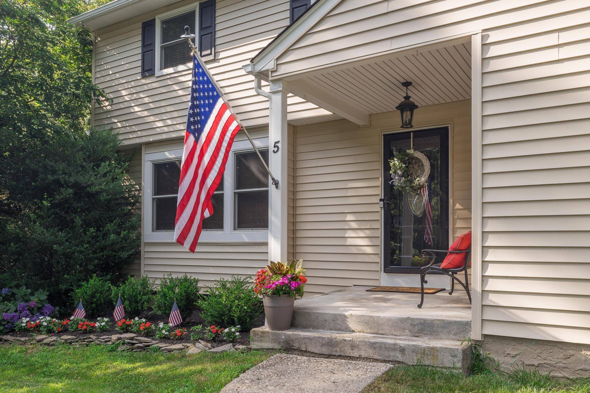 Greenlawn, NY 11740,5 Monett PL