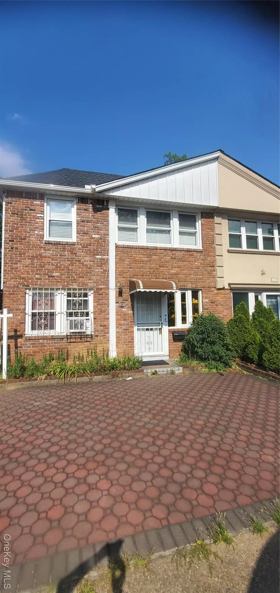 Bayside, NY 11364,5737 228th ST