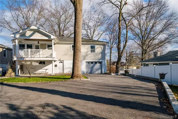 Mamaroneck, NY 10543,1320 Mamaroneck AVE