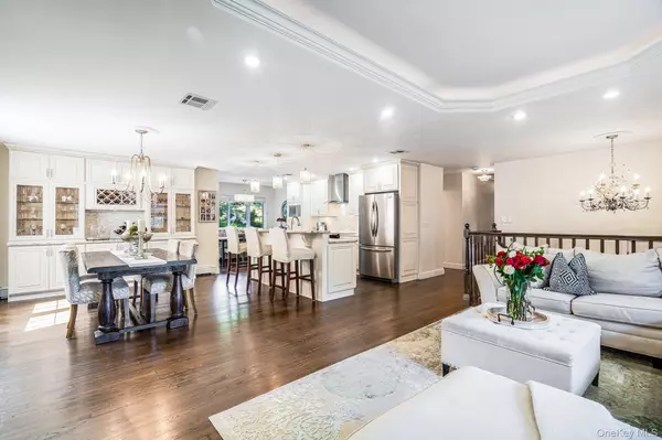 Bedford Hills, NY 10507,13 Robin Hood RD