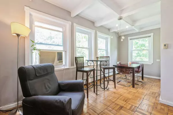 Briarwood, NY 11435,147-35 Village RD #35D