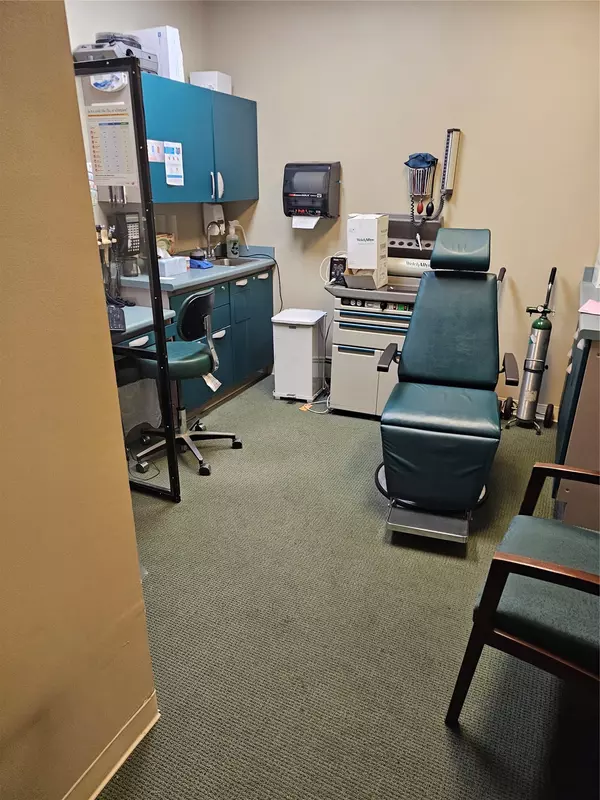 Bayside, NY 11361,202-28 45th Ave