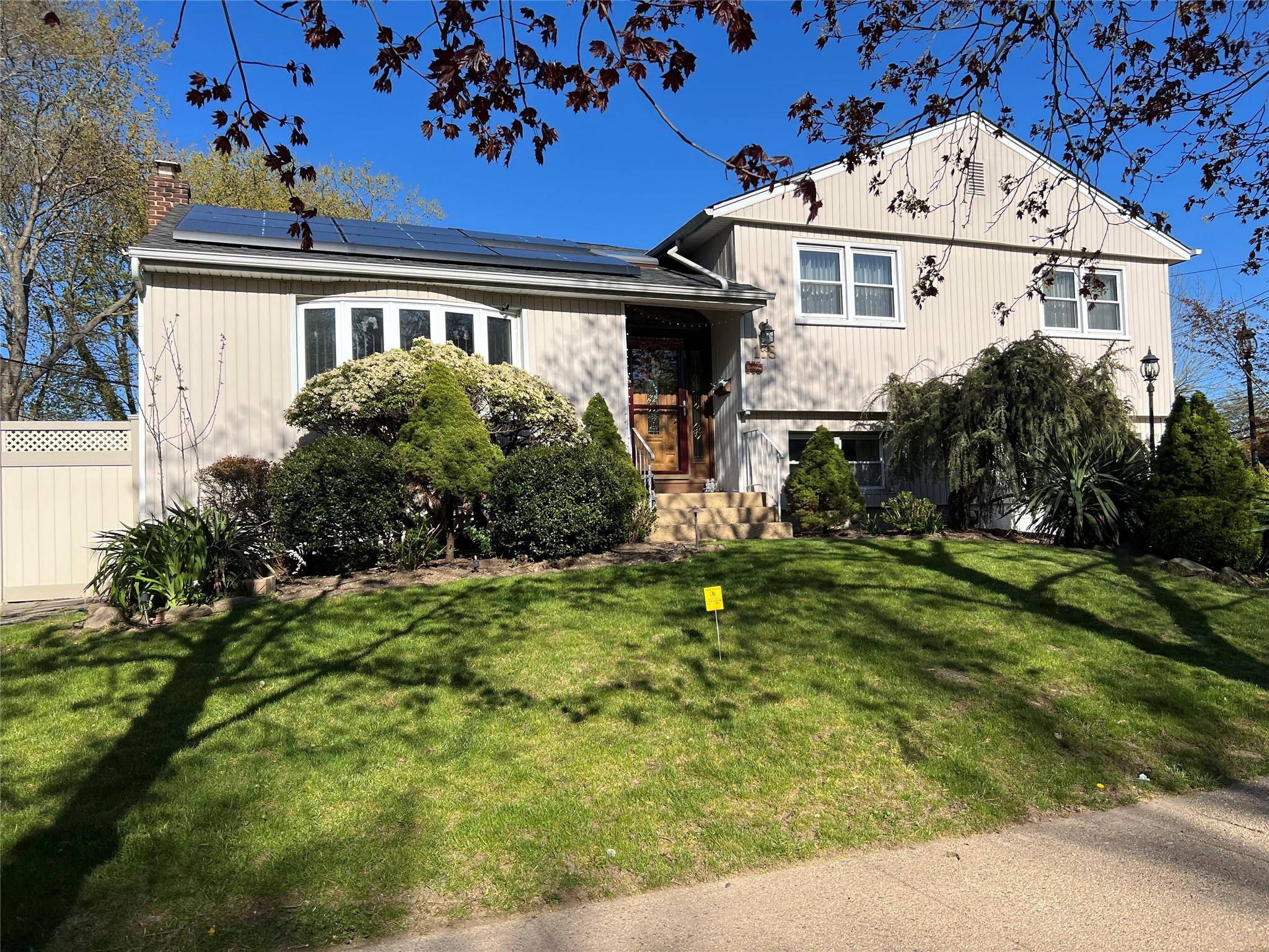 178 Gerhard RD, Plainview, NY 11803
