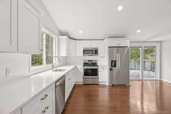 Ridge, NY 11961,100 Panamoka TRL