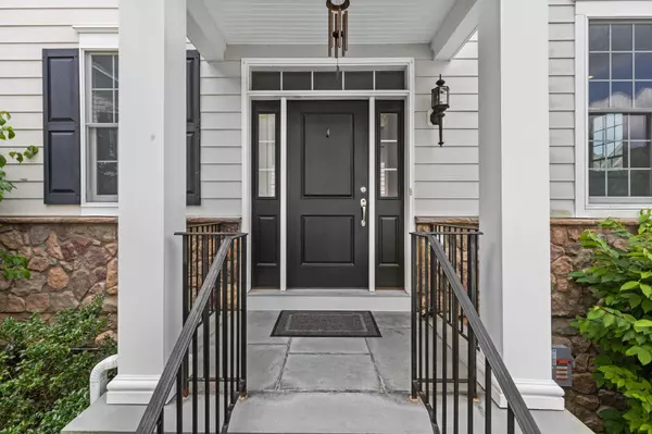 Pleasantville, NY 10570,19 Dennis LN