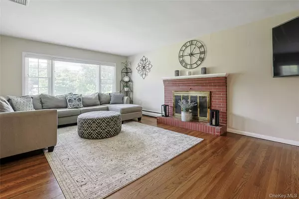 Stony Point, NY 10980,25 Minerick DR