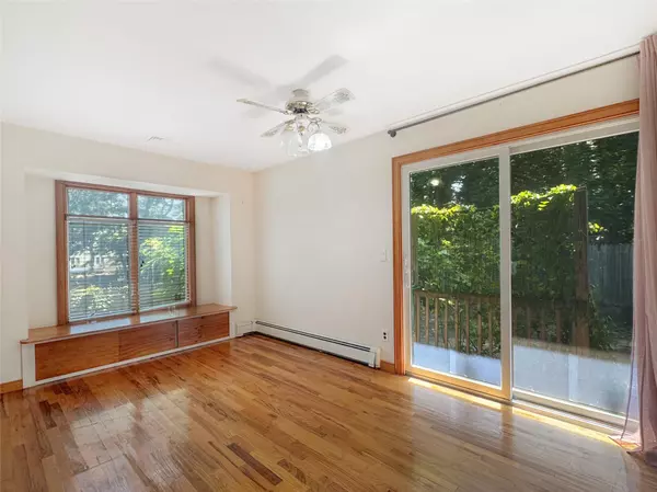 Mattituck, NY 11952,10890 Old Sound AVE