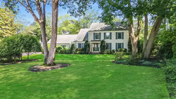 23 Little Harbor RD, Mount Sinai, NY 11766