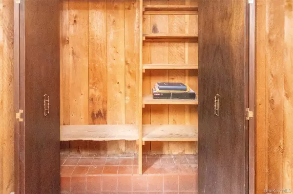 Monroe, NY 10950,105 Jarmain RD