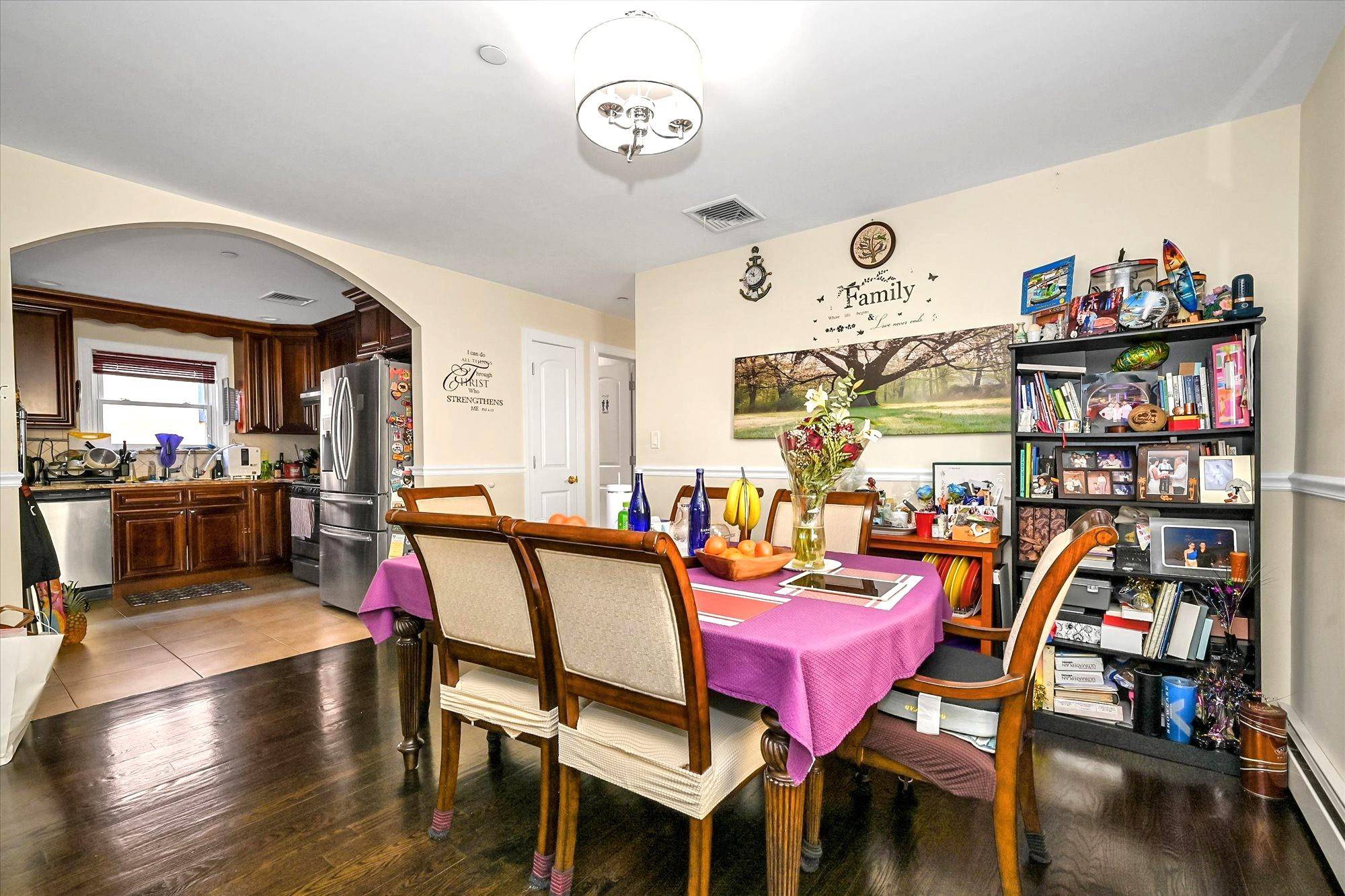 Little Neck, NY 11362,58-30 254th ST