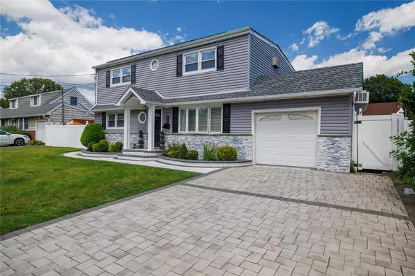 Farmingdale, NY 11735,55 W Walnut ST