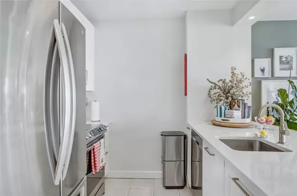 Rockaway Park, NY 11694,136 Beach 117th ST #UPH6/806/8F
