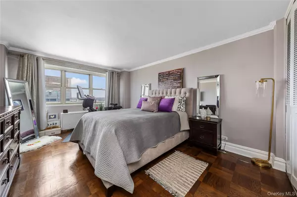 Forest Hills, NY 11375,102-30 66th RD #28A