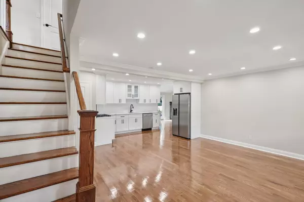 Commack, NY 11725,12 Somerset Dr