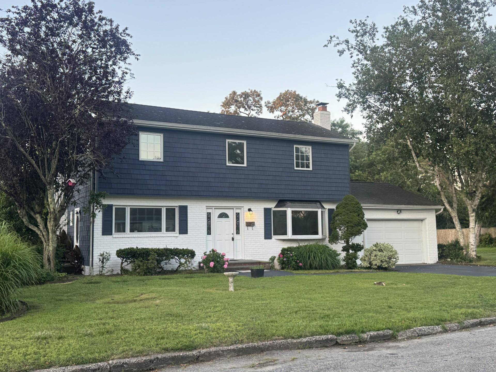 46 Bieselin RD, Bellport Village, NY 11713