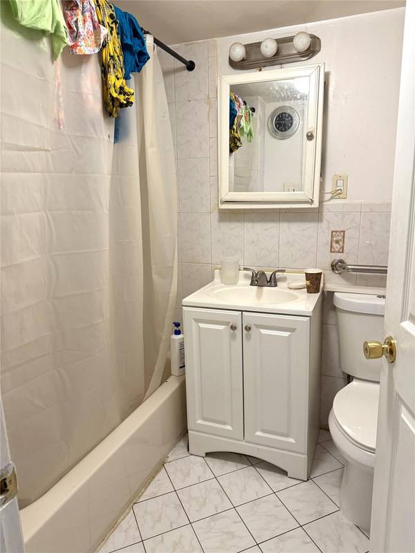 Woodside, NY 11377,4757 58th LN #1