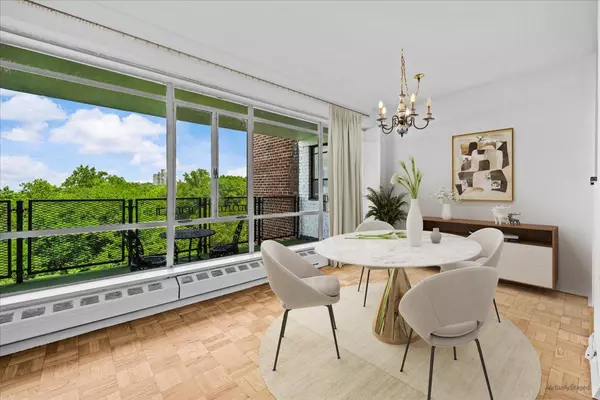 Bronx, NY 10463,2727 Palisade AVE #15L
