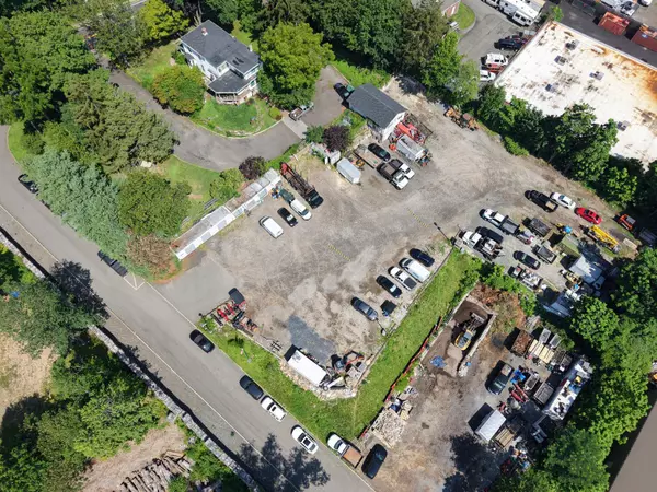 Tappan, NY 10983,419 Western HWY #Garage