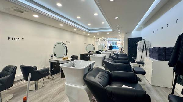 Flushing, NY 11354,36-14 Union ST