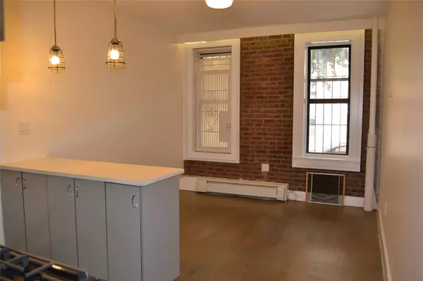 New York (manhattan), NY 10037,48 W 138 ST #1A