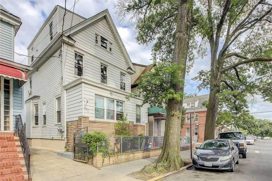 3763 99th ST, Corona, NY 11368
