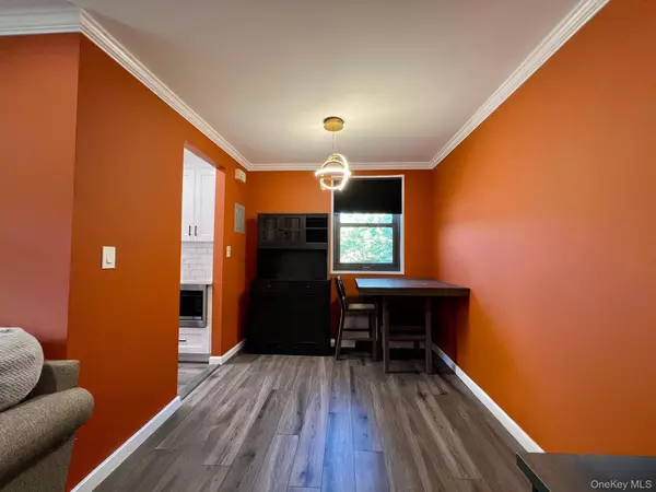 Whitestone, NY 11357,17-72 166 ST #UPPER