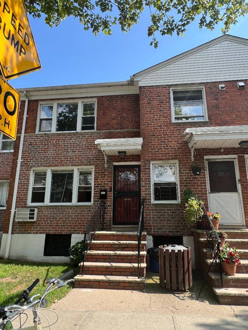 Kew Garden Hills, NY 11367,13846 68th DR #A