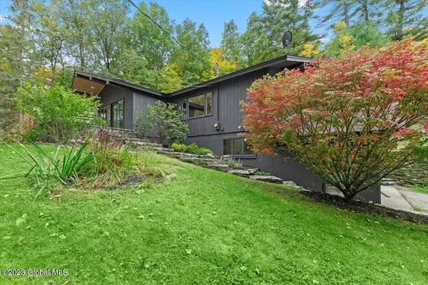 251 Turnpike RD, Other, NY 12057