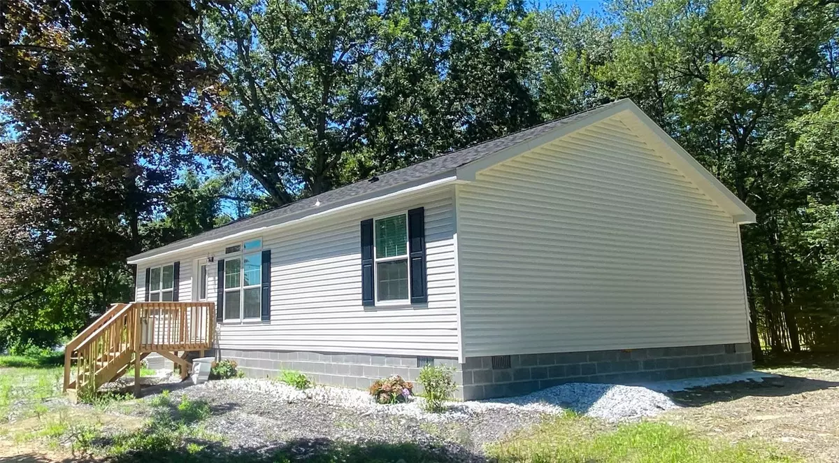 Highland, NY 12528,241 Upper North RD
