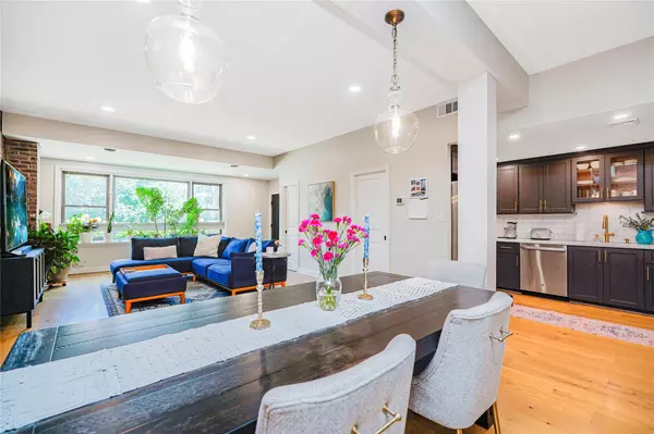 46 Bay St Landing #Q1F, Staten Island, NY 10301