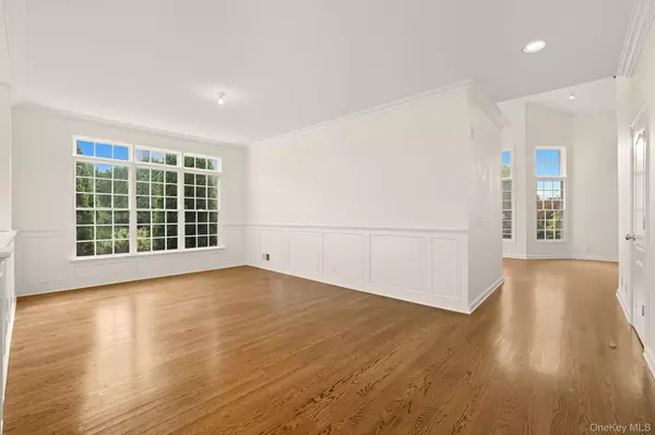 Rye Brook, NY 10573,27 Doral Greens DR