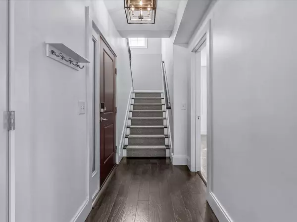 East Rockaway, NY 11518,141 Marina Pointe DR