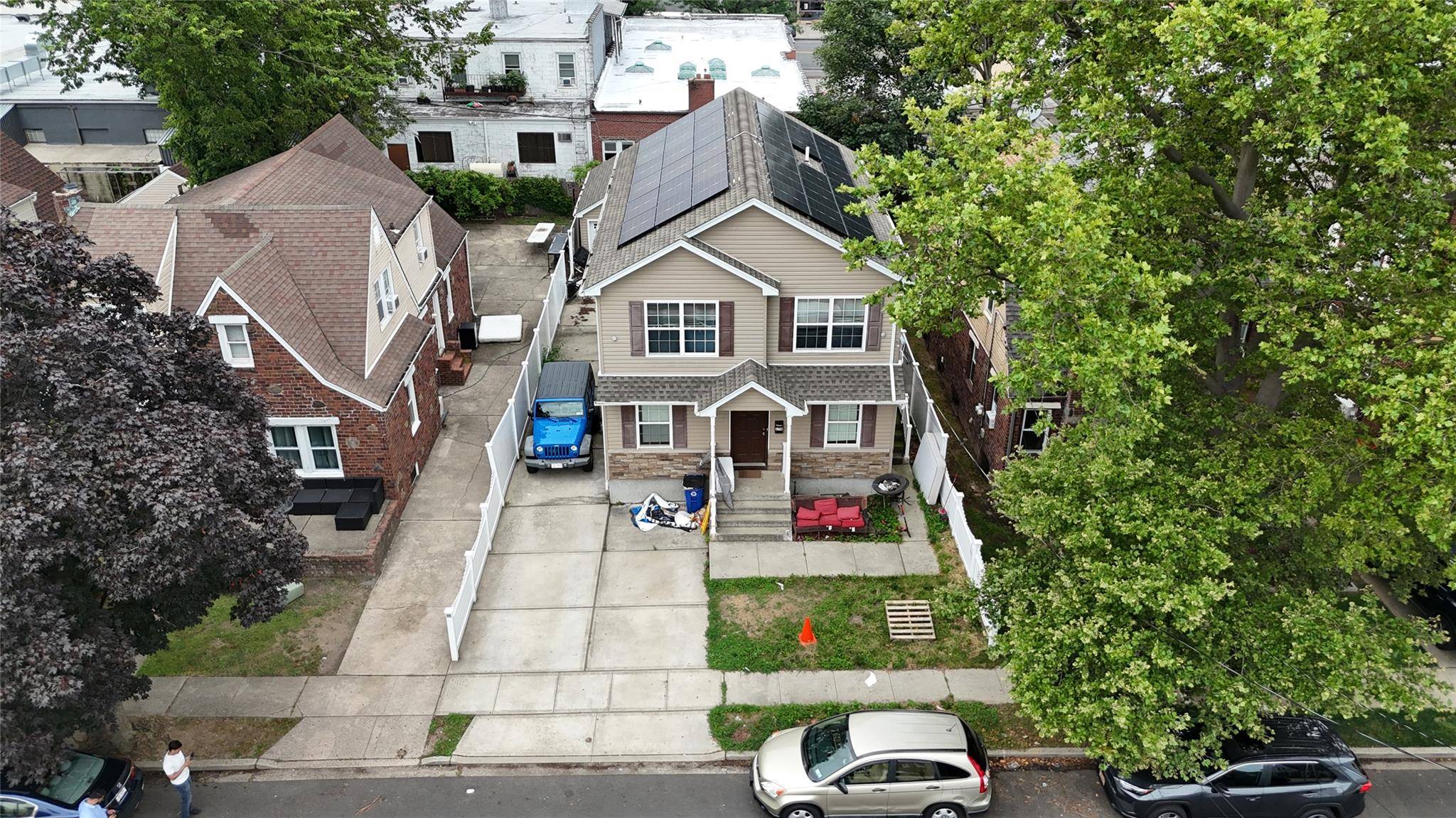 170 Ivy ST, Hempstead, NY 11552