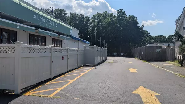 East Northport, NY 11731,352-354 Larkfield RD