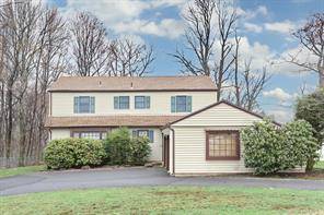 16 Lancaster DR, Suffern, NY 10901